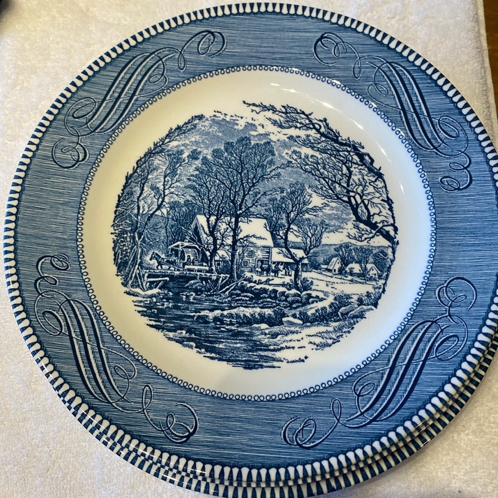 Currier and Ives The Old Grist Mill dinner plates 11 inches set of 4